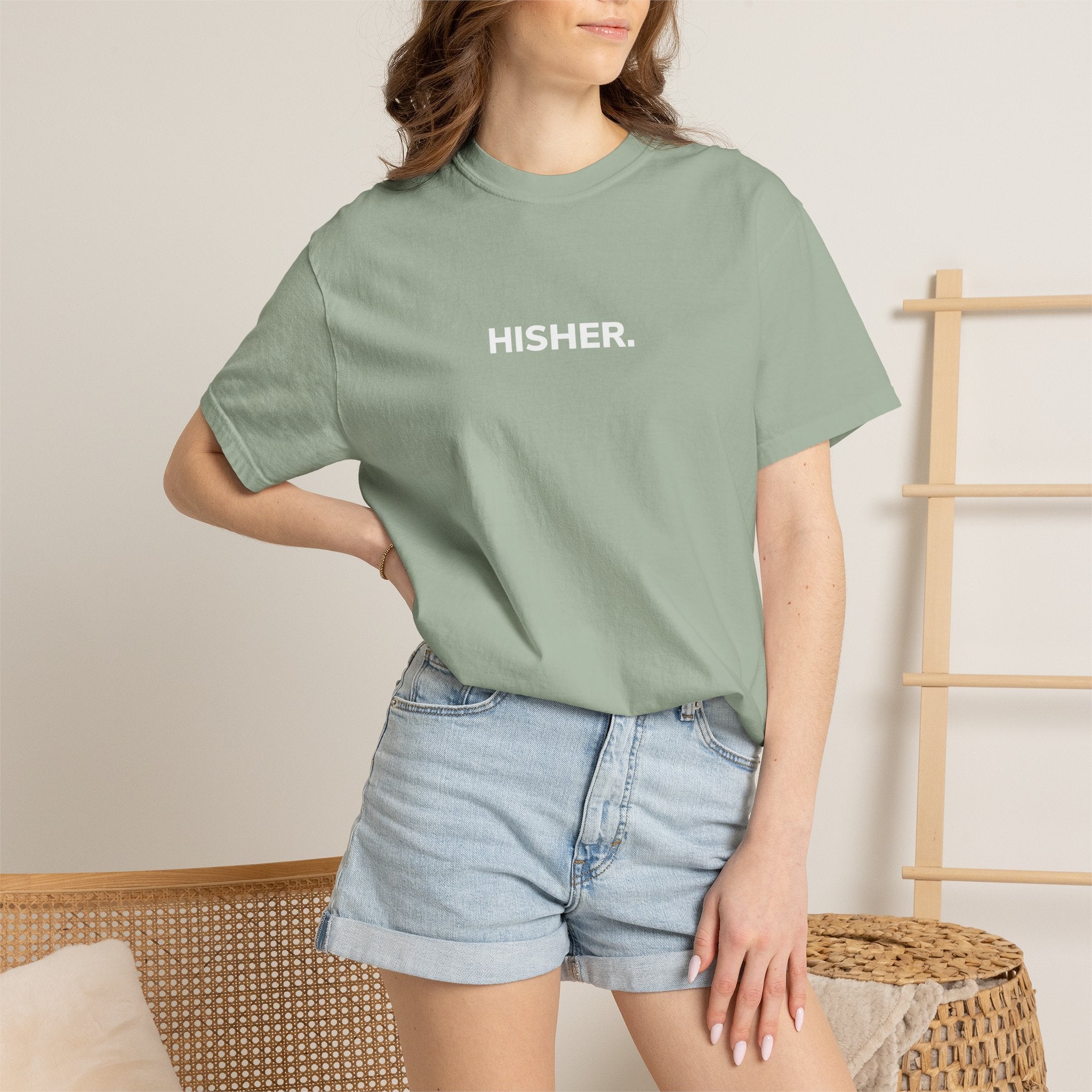 HISHER Minimal Graphic T‑Shirt — Soft Garment‑Dyed Everyday Tee